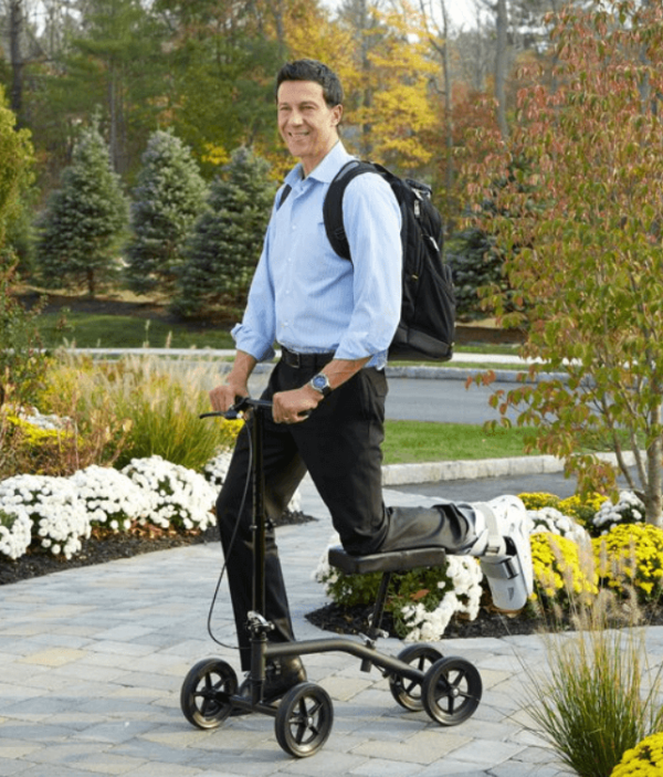 ANDADOR Scooter PARA RODILLA - Imagen 3